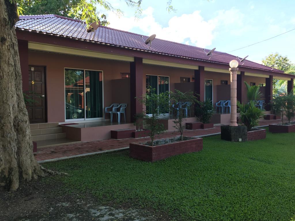 Harmony Guesthouse Sdn Bhd Padang Mat Sirat Buitenkant foto