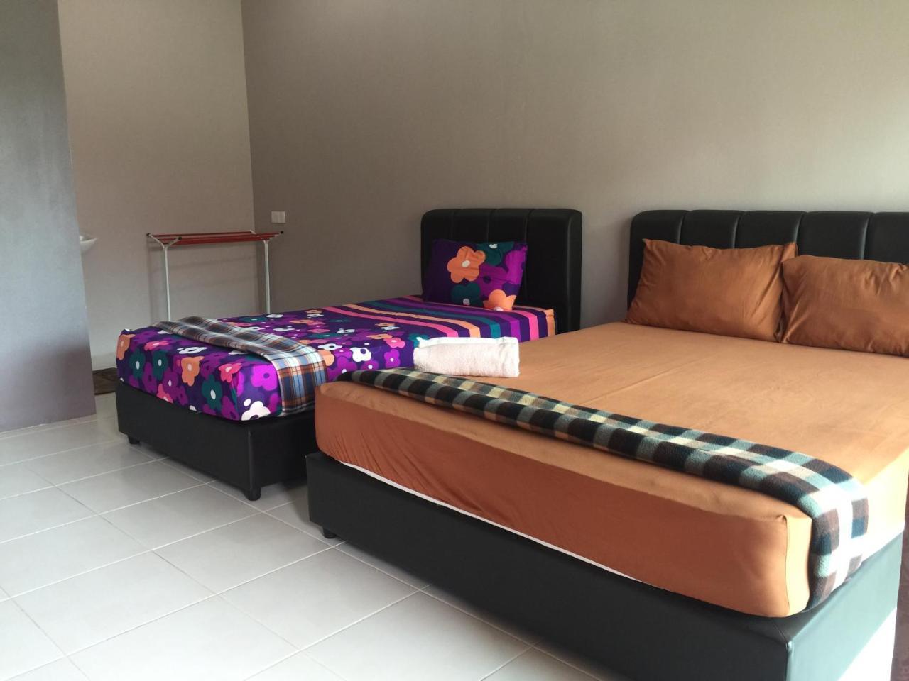 Harmony Guesthouse Sdn Bhd Padang Mat Sirat Buitenkant foto